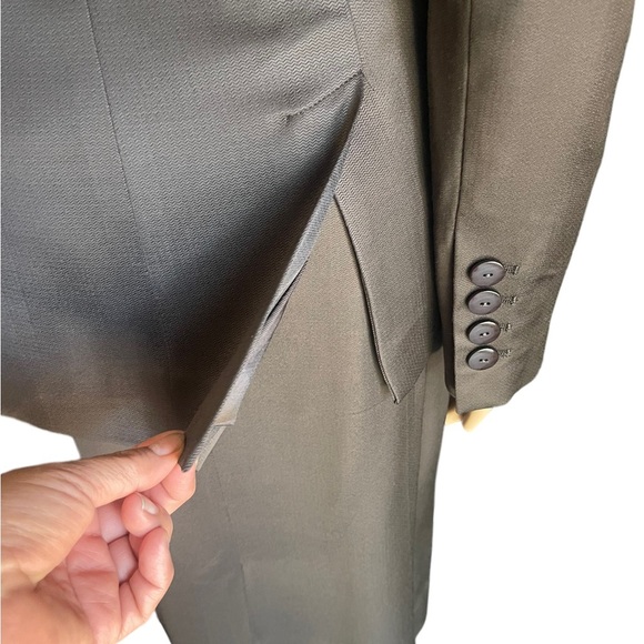 Emporio Armani brawn suit jacket/skirt size 6/8 - Picture 7 of 15